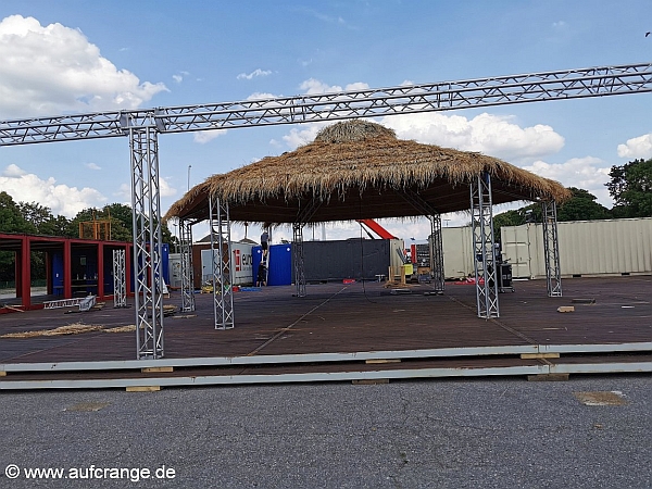 aufbau cranger kirmes 10juli2023