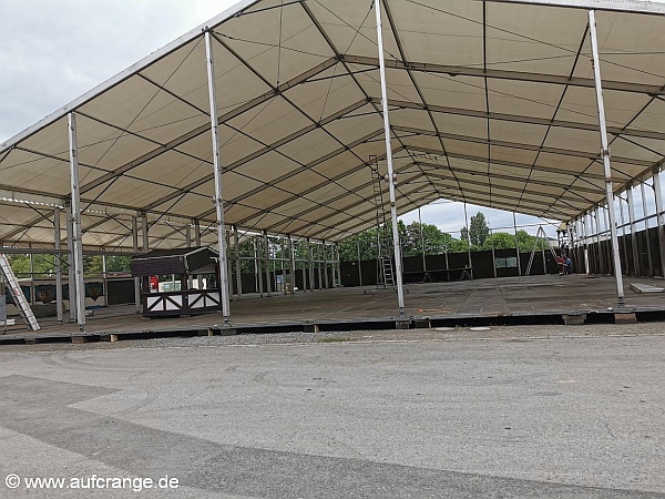 aufbaubilder cranger kirmes 14uni24