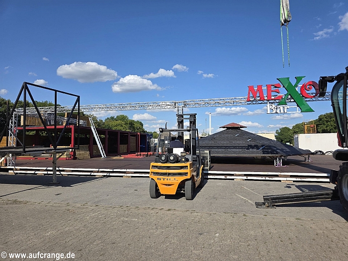 bilder aufbau cranger kirmes 14juli26 mexo bar