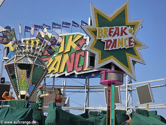 bilder aufbau cranger kirmes 17juli26 breakdance bonner
