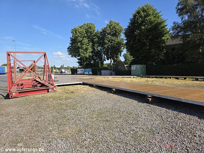 bilder aufbau cranger kirmes 29juni26