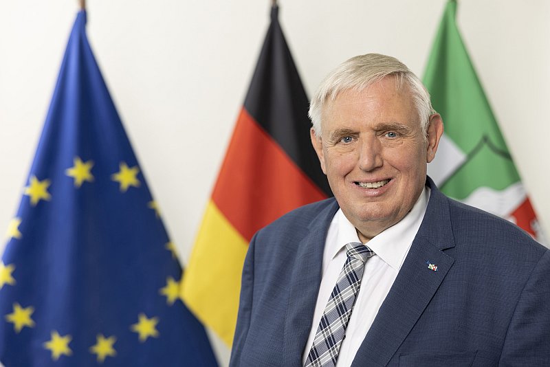 Karl Josef Laumann Foto Land NRW Ralph Sondermann kl