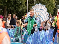 Festumzug fussgruppe m